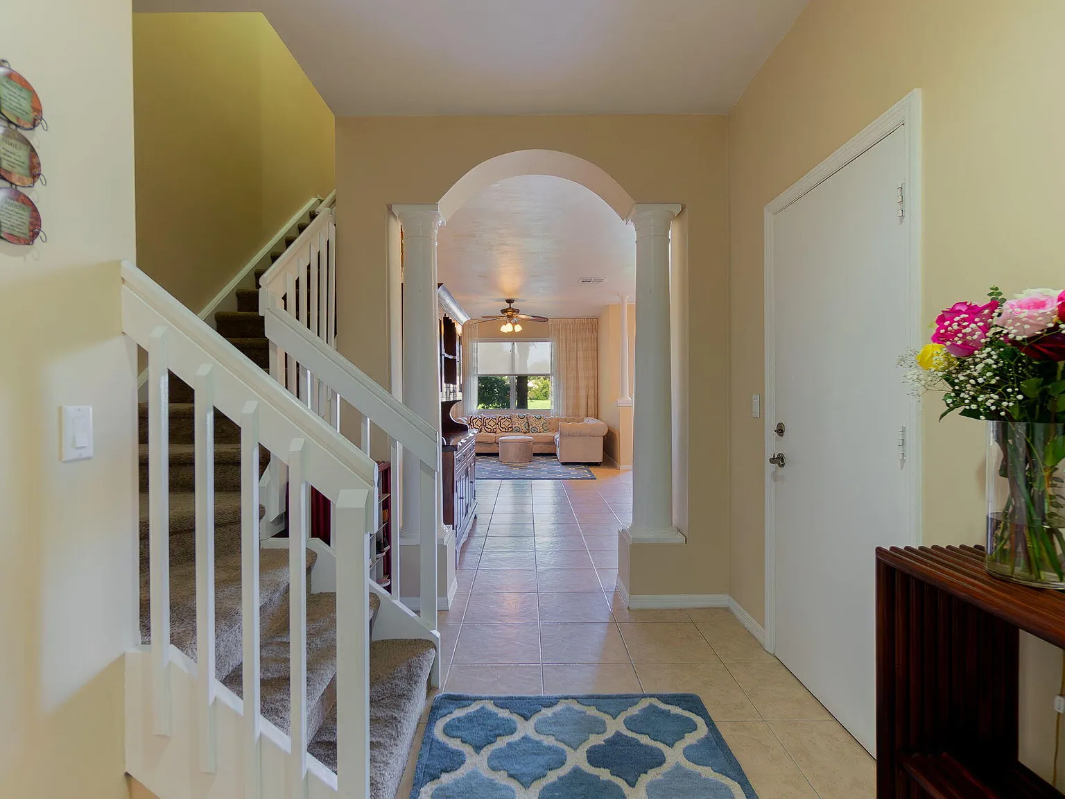 3 bed, 2.5 bath, 1579 sqft, $2,800 — Photo 3