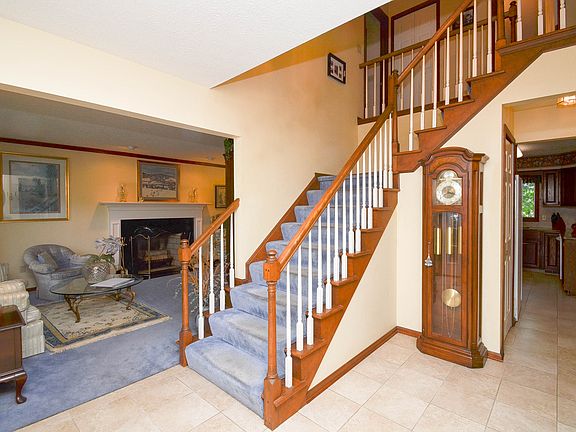 2nd image of 623 Wildbrook Dr