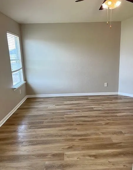 2522 Oakthorn Ct — Photo 3
