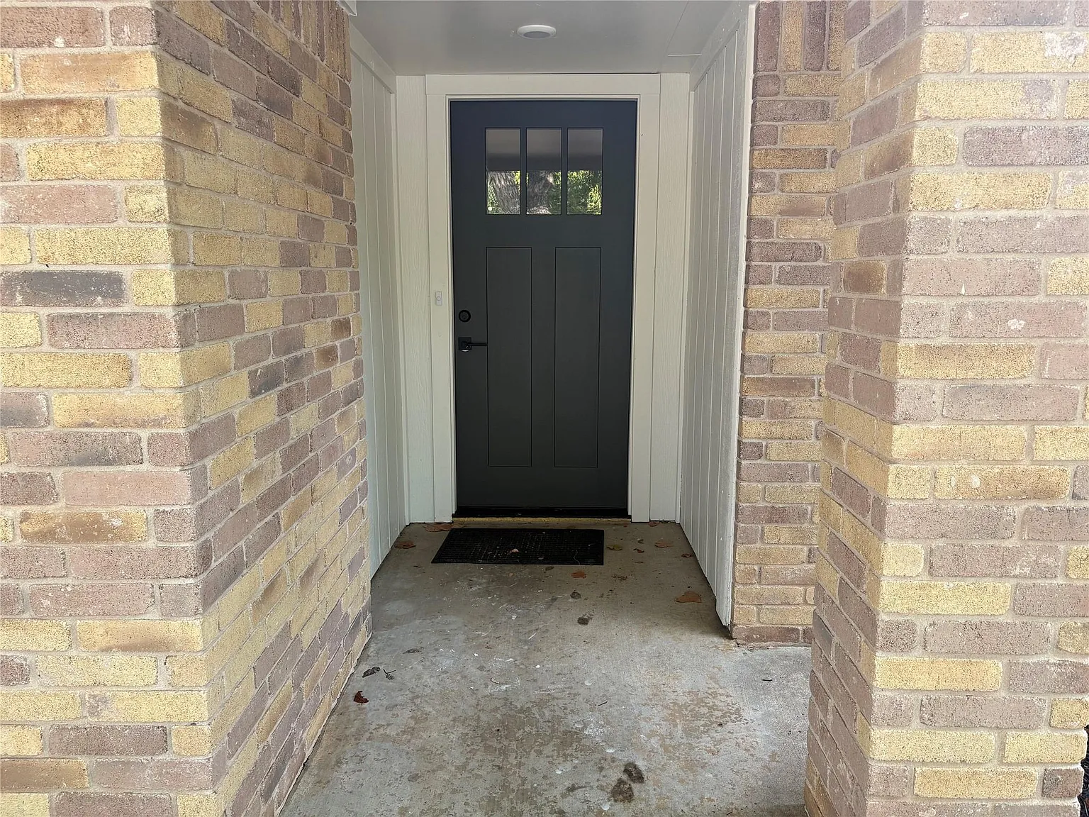 3 bed, 2.0 bath, 1363 sqft, $1,850 — Photo 2