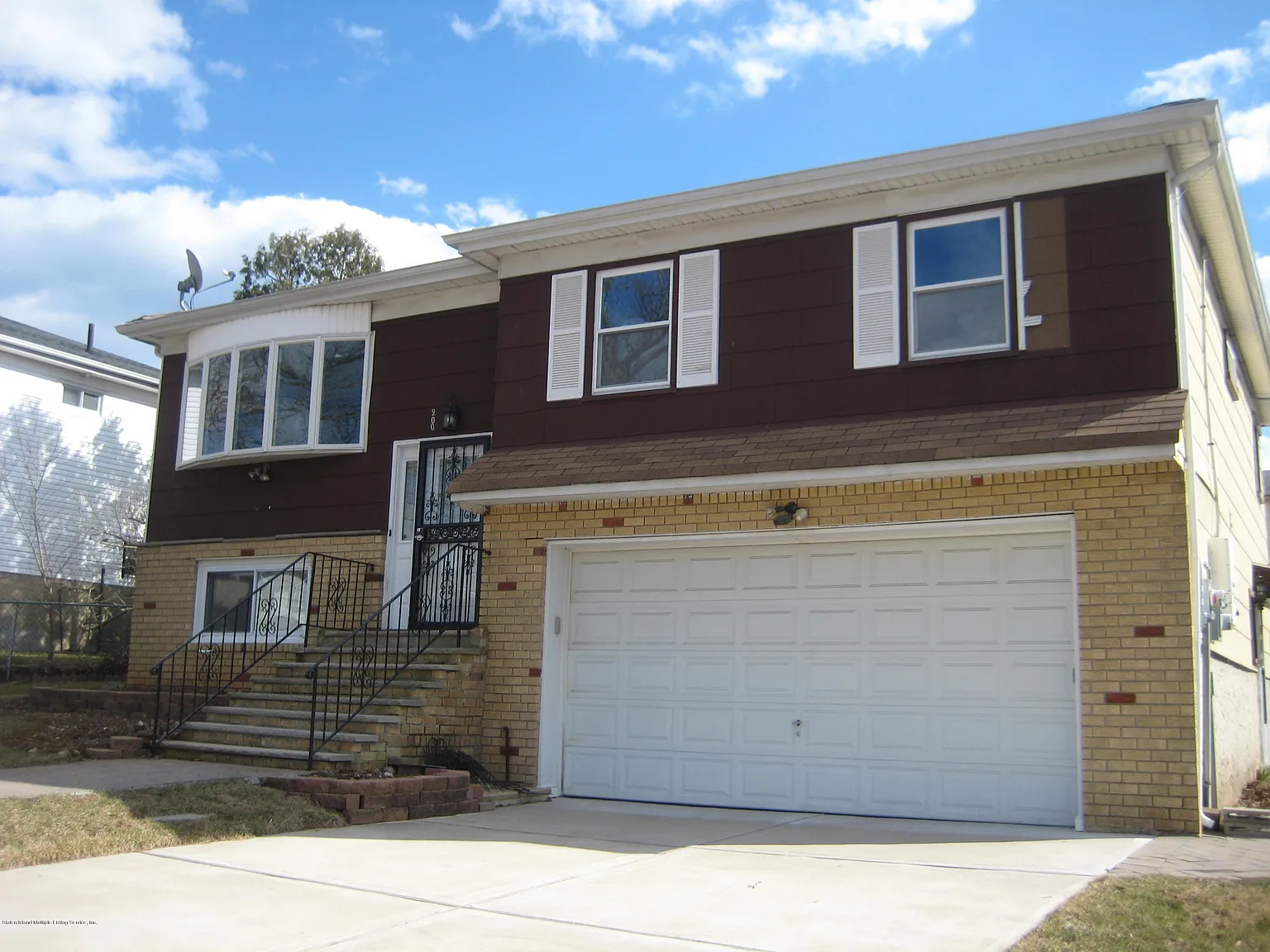 4 bed, 3.5 bath, 2100 sqft, $4,300 — Photo 2