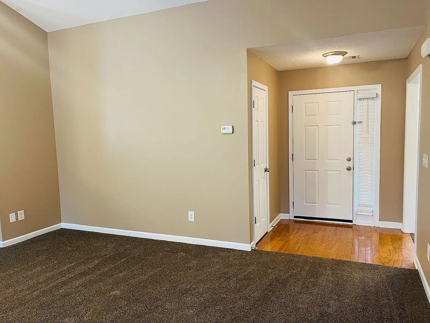 Welcome home! 3 Bedroom 2 Bath home in Summergrove Community! Must See! — Photo 4