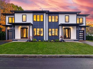 12 Josselyn Pl #12, Newton Highlands, MA 02461