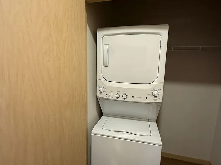 Mira Apartments — Photo 18