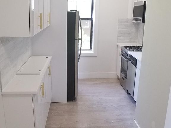 4th image of 565 Bergen Ave APT 25