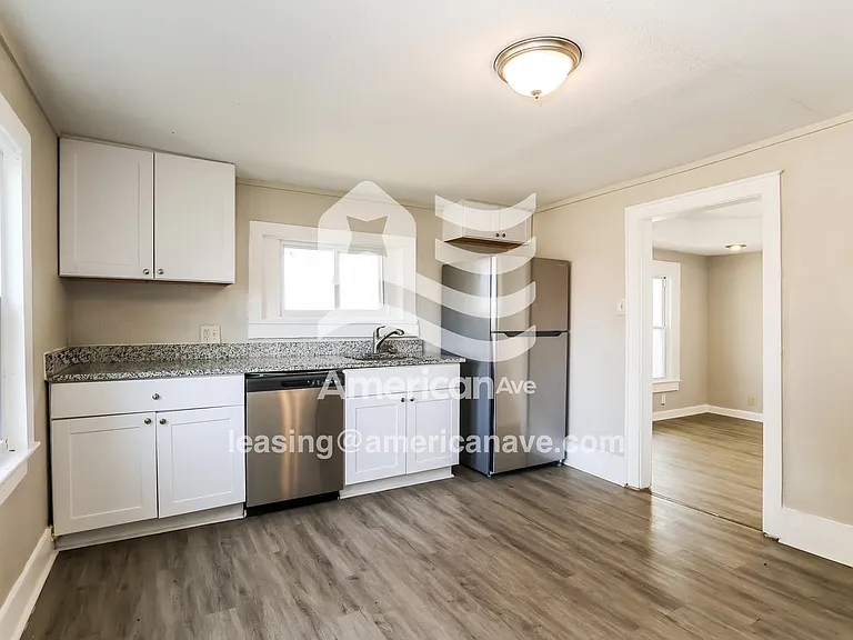 1496274_007_kitchen_7.jpg