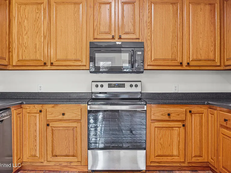15301 Parker Rd — Photo 13