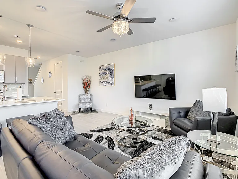 1055 Plantation Ln — Photo 20