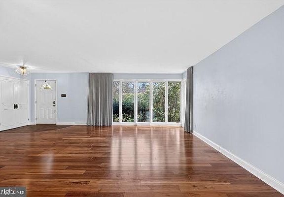 5th image of 634 Linton Rd