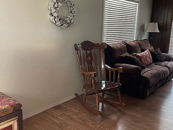 Entry to living room
