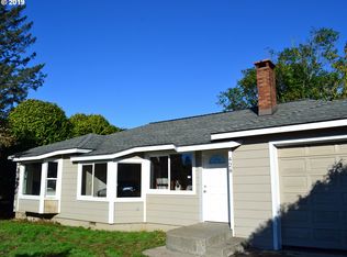 428 Azalea Park Rd, Brookings, OR 97415