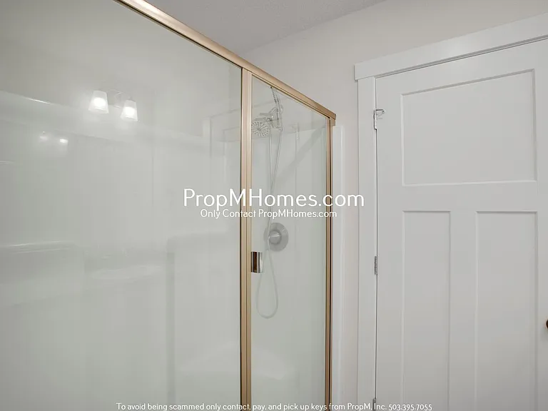 10709 SW 72nd Ave — Photo 14