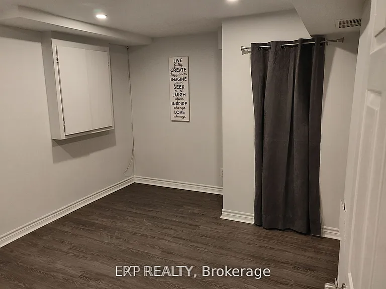 9 Michigan Ave #LEGAL BASEMENT APART — Photo 13