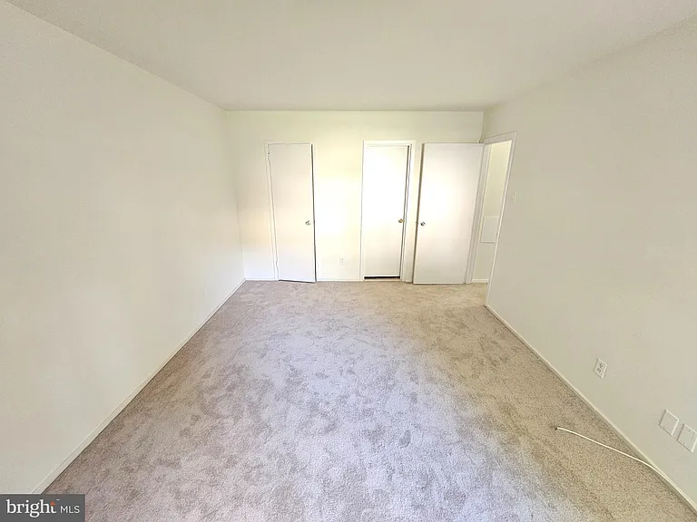 HOUSE-101 19323rd Clb #101 — Photo 16