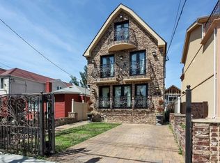 122 Oxford Street, Brooklyn, NY 11235