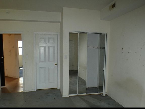 3rd image of 5736 S King Dr #2F