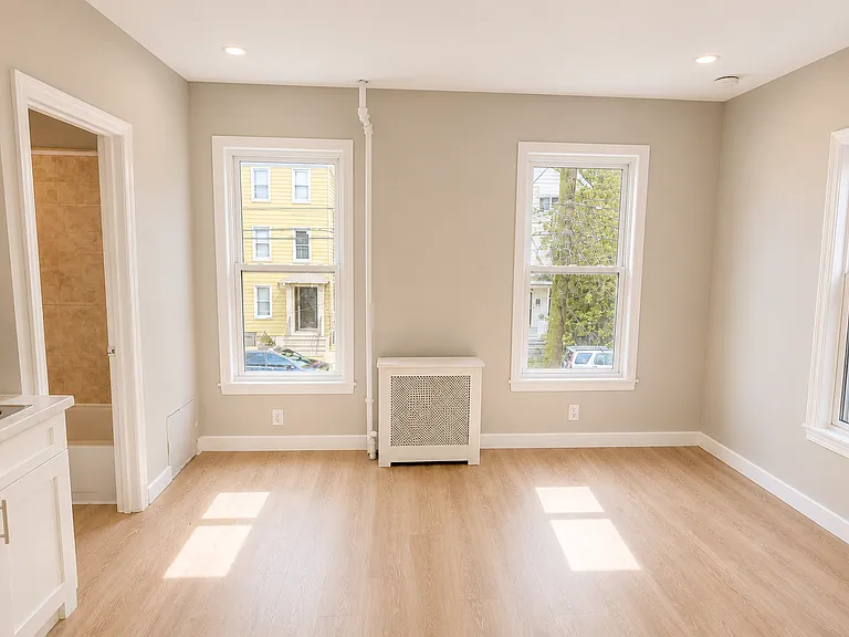 198 Parker St #2C — Photo 4