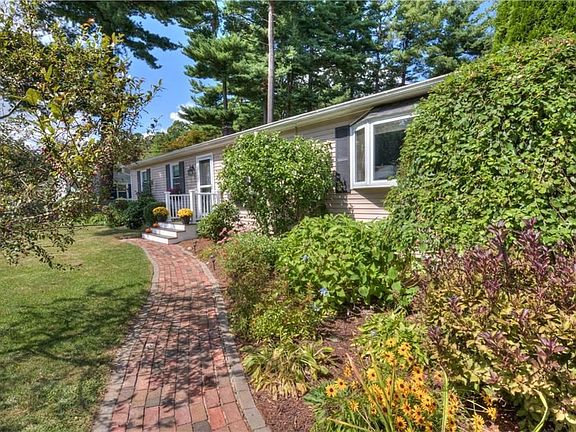 4th image of 8 N Glen Dr