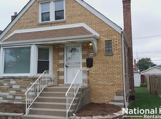 8026 S Troy St, Chicago, IL 60652