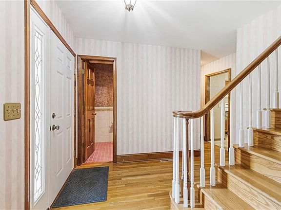 4th image of 9224 Swarner Dr