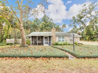 286 Desoto Ave, De Leon Springs, FL 32130