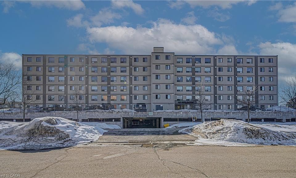 1st image of 18 Holborn Ct #610