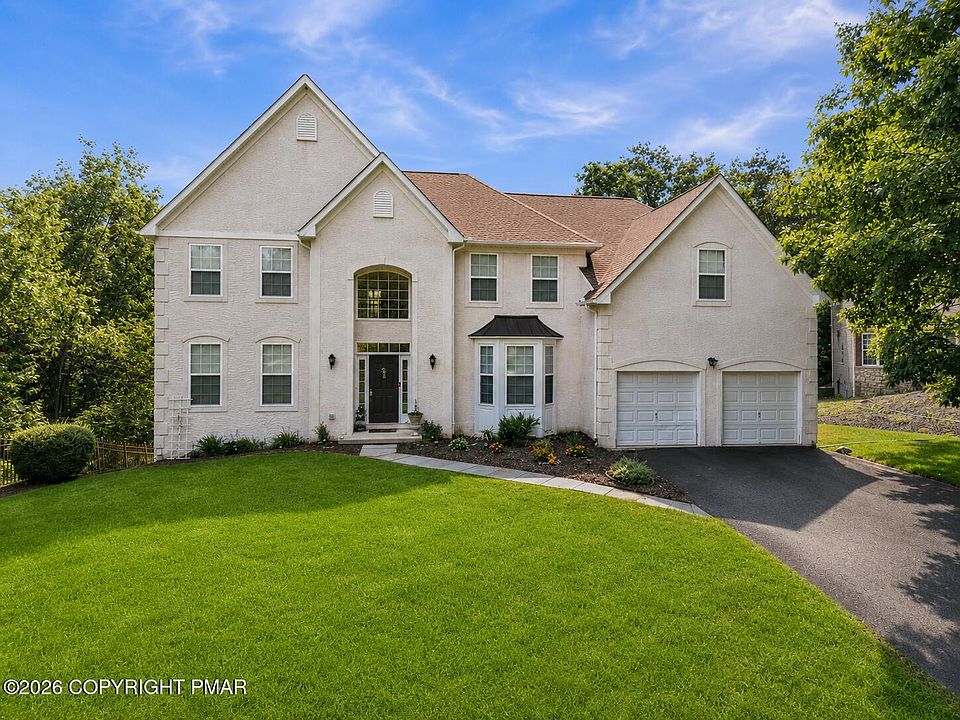 1st image of 137 Outlook Ct