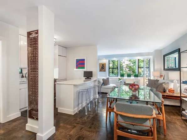 345 East 52nd Street image 1 of 7