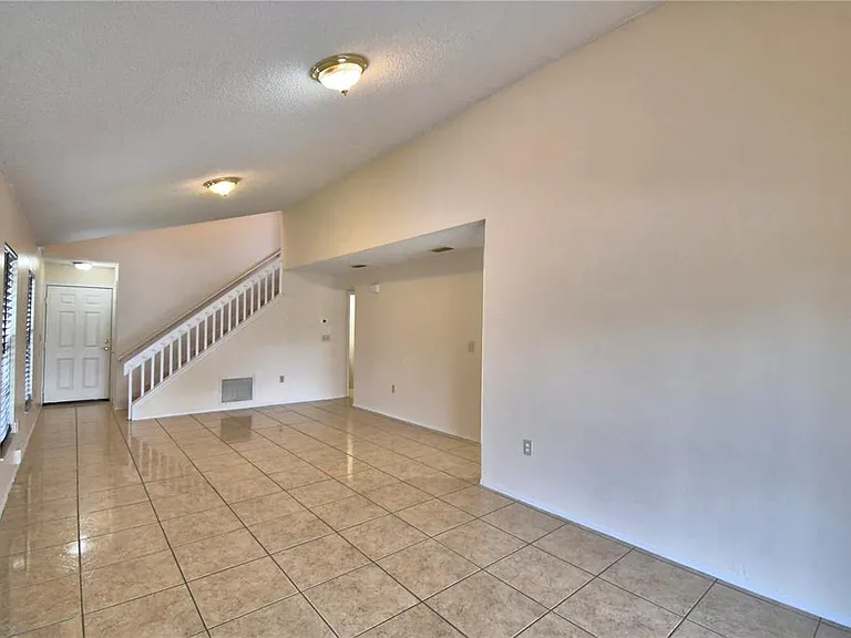 11701 Minto Ct — Photo 6