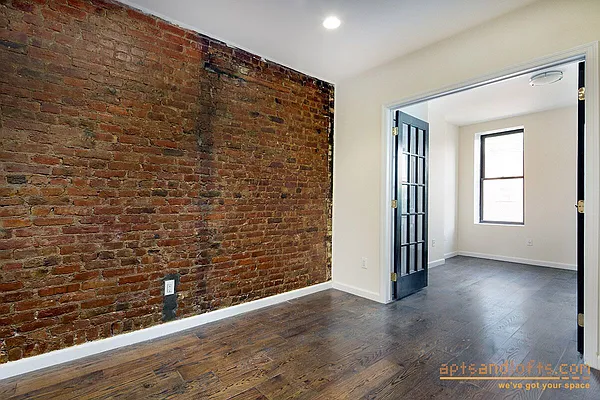 Rented by aptsandlofts.com | media 9