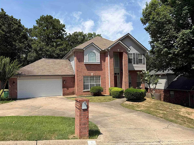 4 Bordeaux Ct — Photo 1