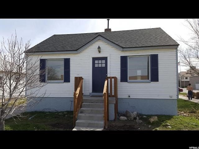 1st image of 17 W Gregson Ave