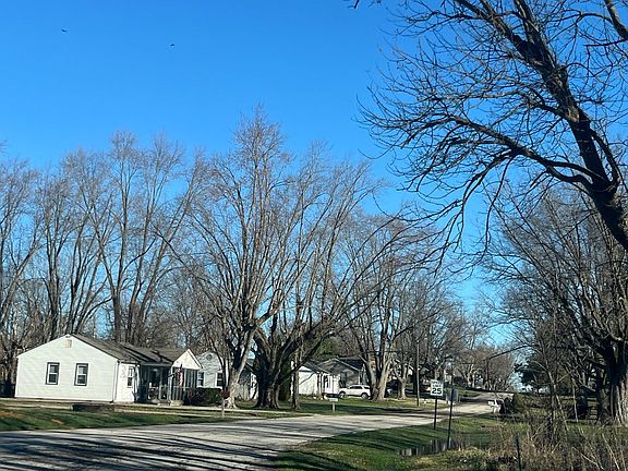 4th image of 1101 Bomar Ln