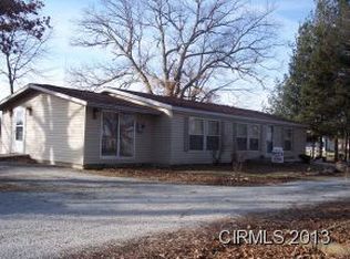 10555 Ogden Rd, North Manchester, IN 46962