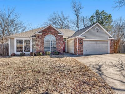 1442 N Weatherwood Ct, Fayetteville, AR, 72704