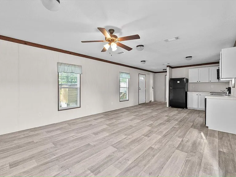 Auburndale Estates — Photo 18