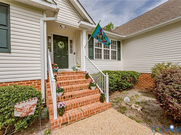 2205 Silver St, Aylett, VA 23009