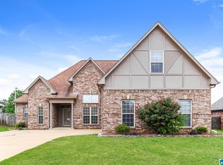 332 Tanglewood Cir, Alabaster, AL 35007