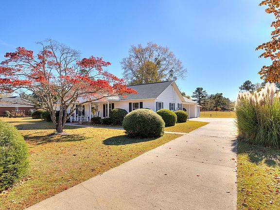 3rd image of 1639 Heritage Dr