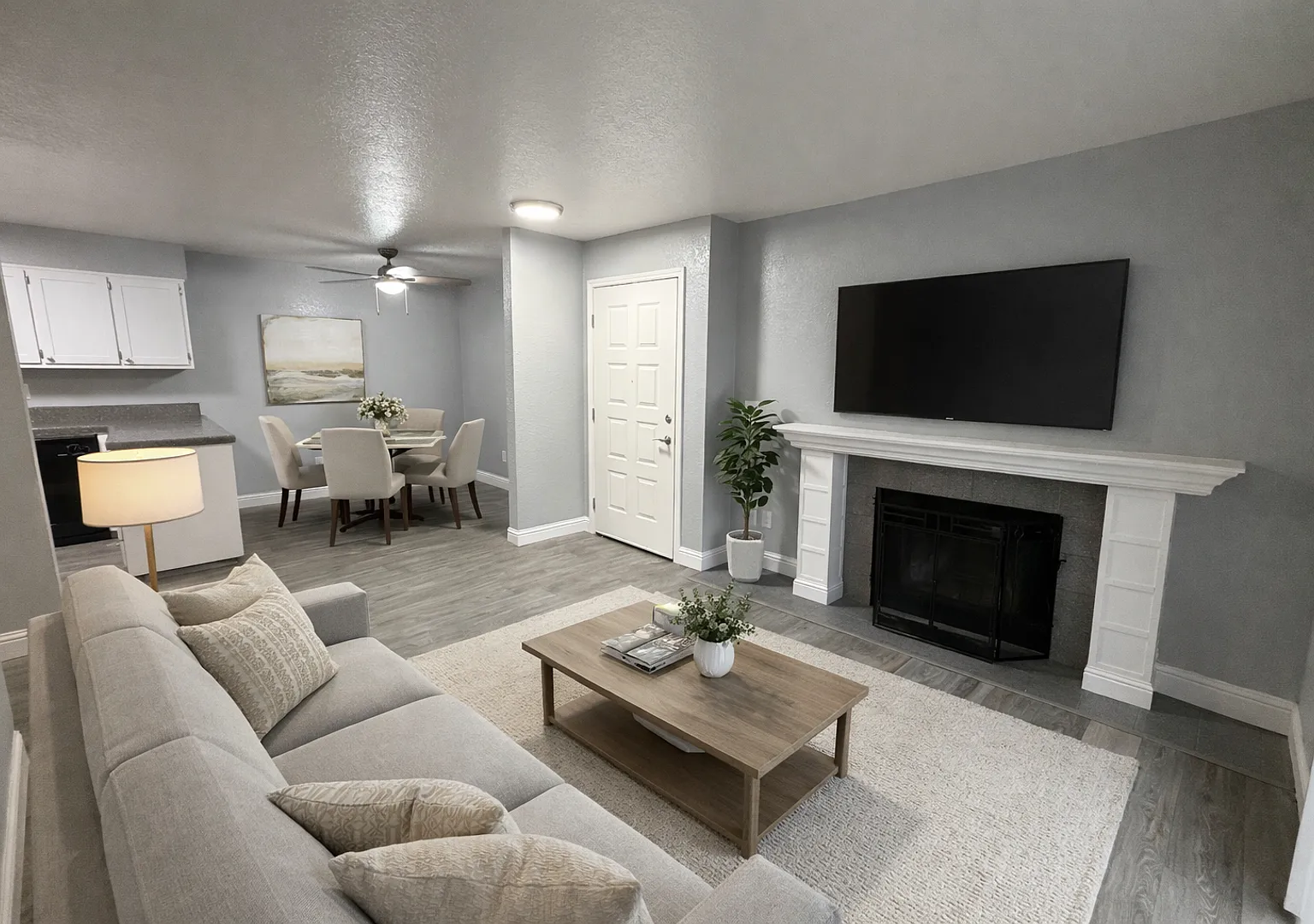 Captains Table Apartments - NEW — Photo 4