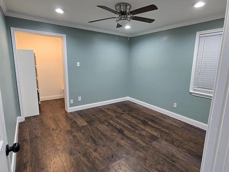 4403 Harvey Dr — Photo 15