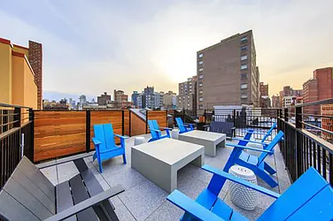 Rented by R New York