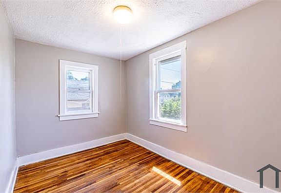 2nd image of 279 Adams St #C