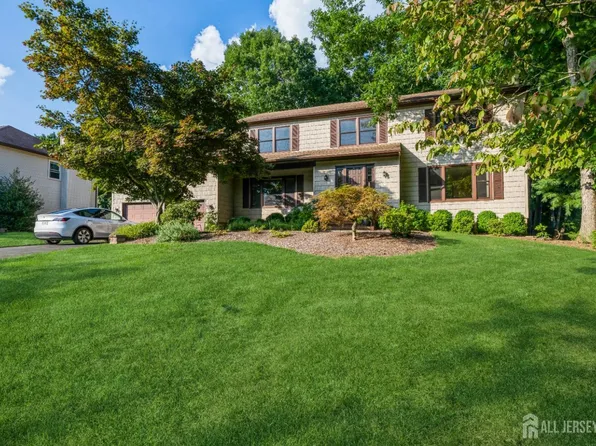 3 Tulsa Ct S, Monmouth Junction, NJ 08852