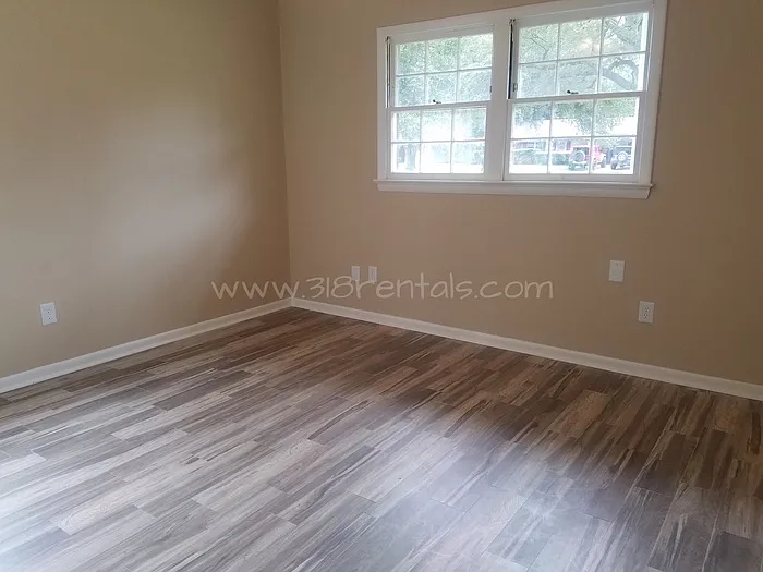 510 E Southfield Rd — Photo 9