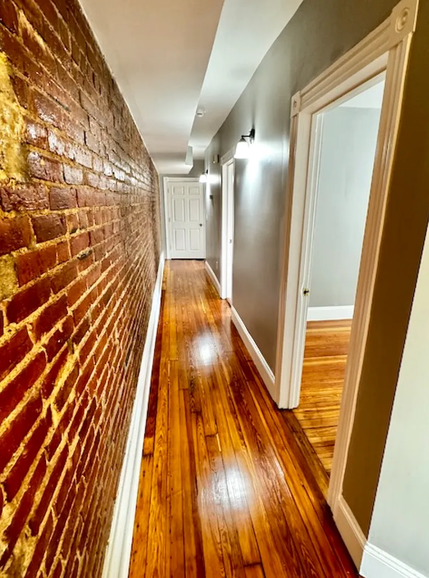 4 bed, 1.5 bath, 1200 sqft, $3,100 — Photo 2