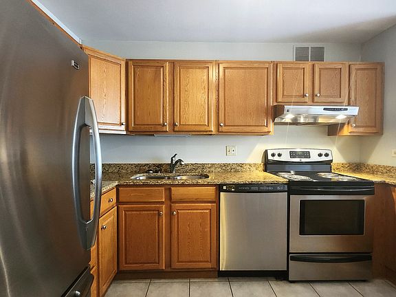 5th image of 211 E Ohio St APT 1606