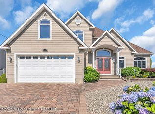 596 S End Ave, Toms River, NJ