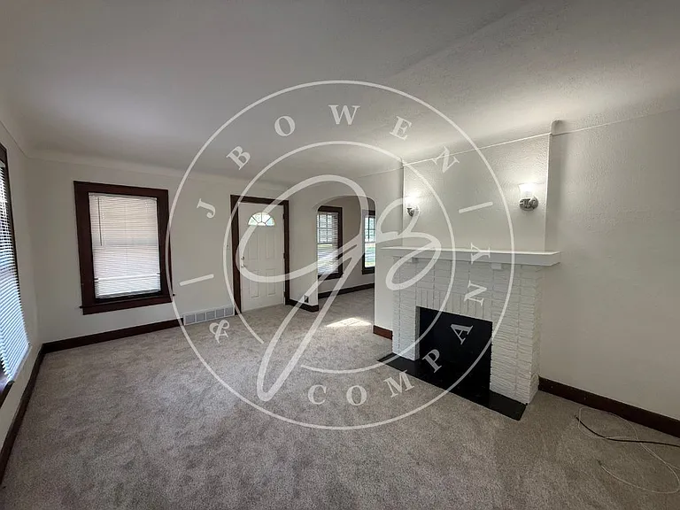 446 W Capistrano Ave — Photo 9