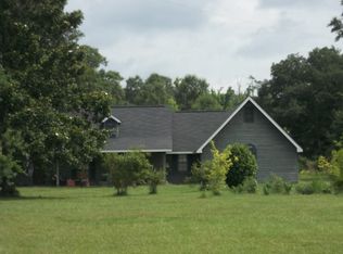 2110 Palestine Rd, Picayune, MS 39466